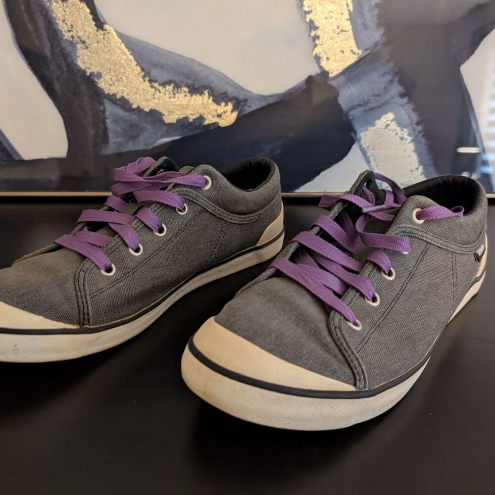 Teva Women's Grey and Purple Trainers